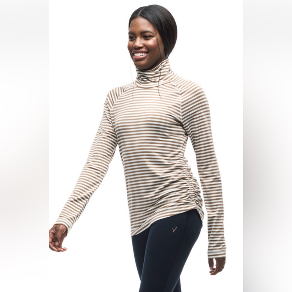 INDYGENA/INDYEVA~ “Rega II Women’s Turtleneck” LARGE